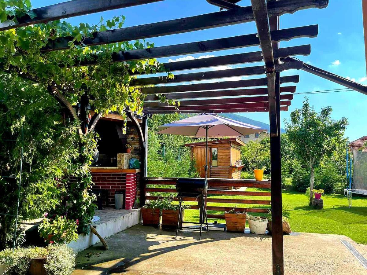 Guest House Vasilena ساباريفا بانيا المظهر الخارجي الصورة