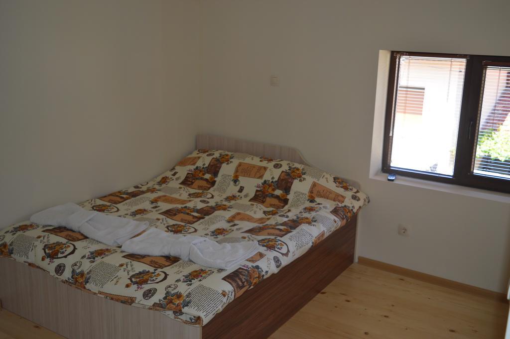 Guest House Vasilena ساباريفا بانيا المظهر الخارجي الصورة