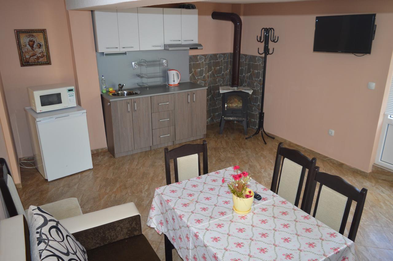 Guest House Vasilena ساباريفا بانيا المظهر الخارجي الصورة