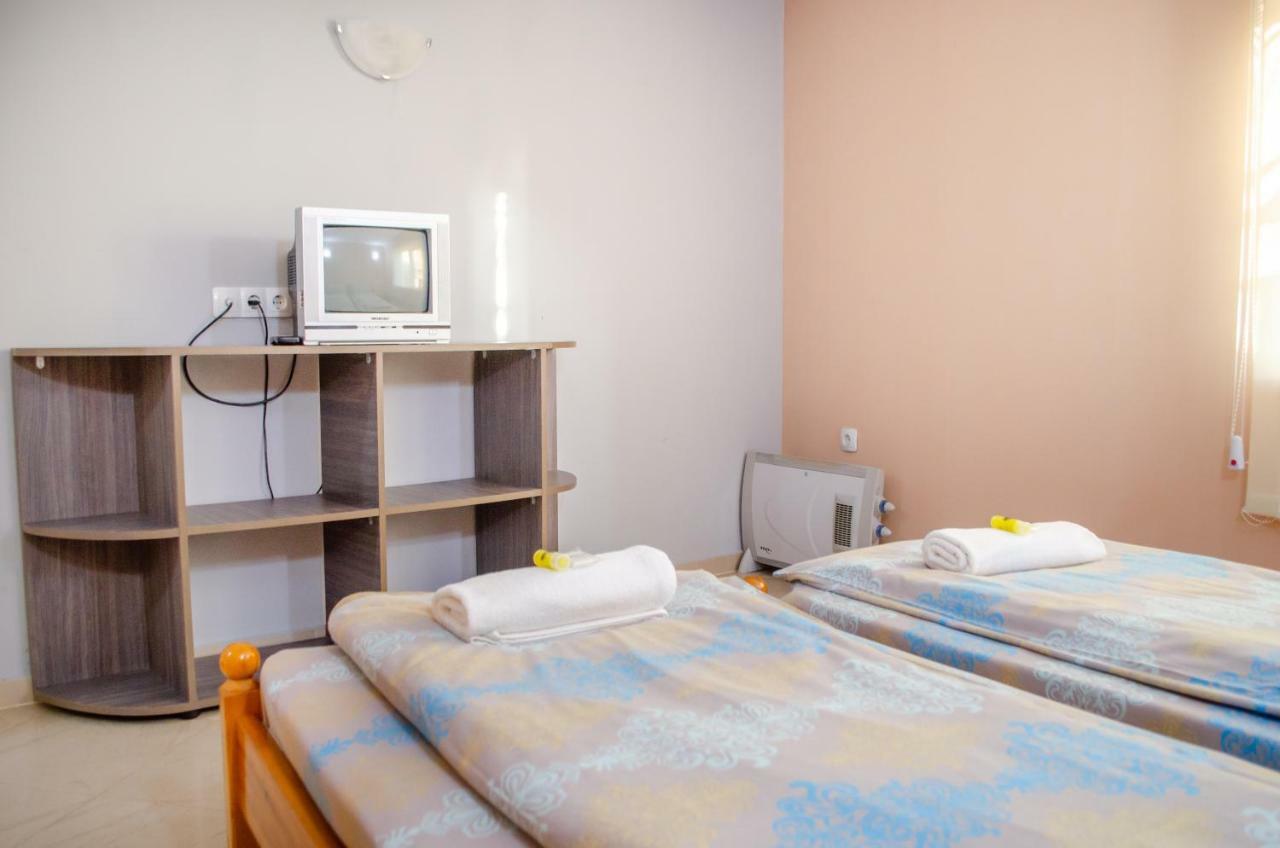 Guest House Vasilena ساباريفا بانيا المظهر الخارجي الصورة
