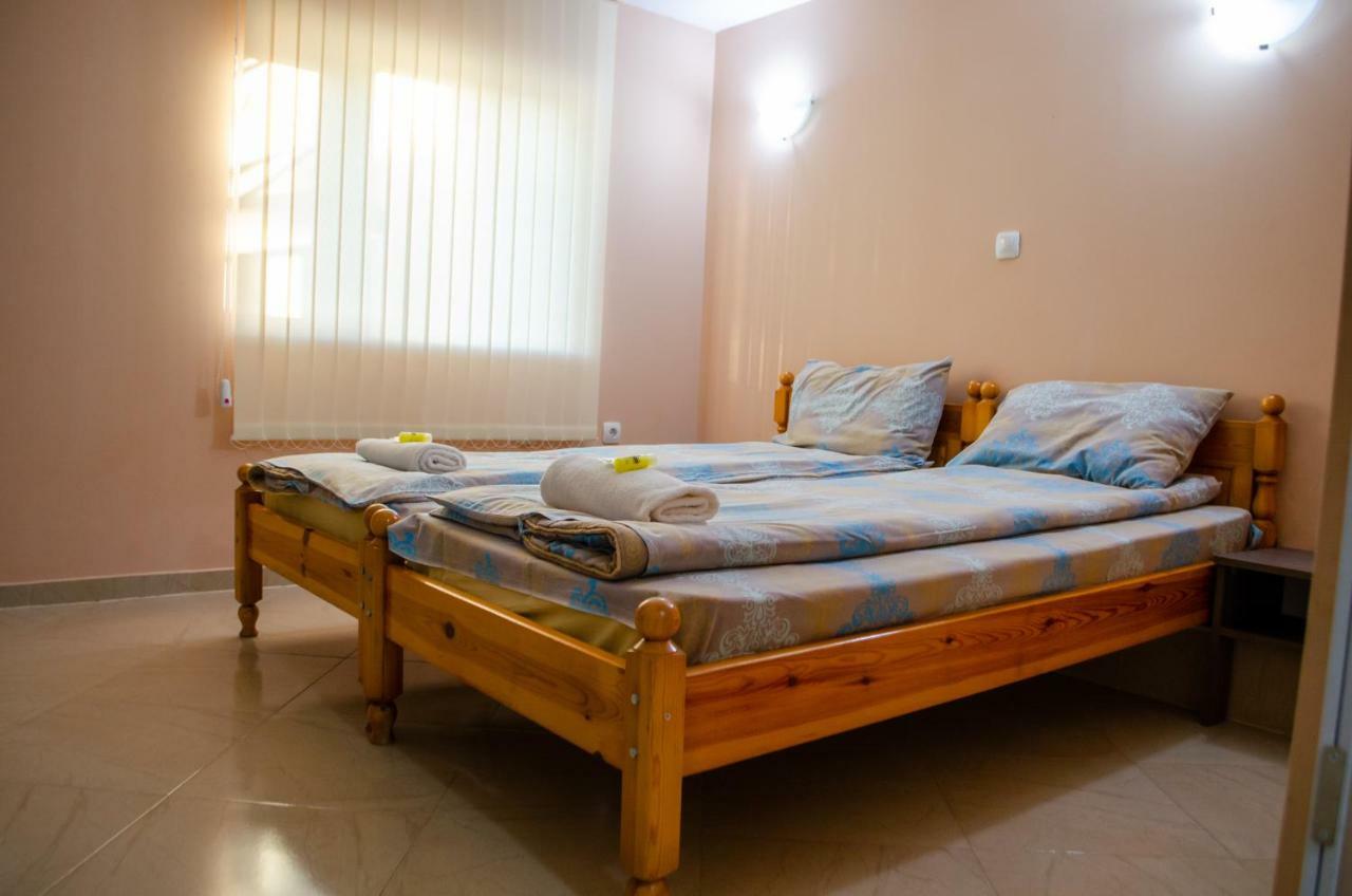 Guest House Vasilena ساباريفا بانيا المظهر الخارجي الصورة